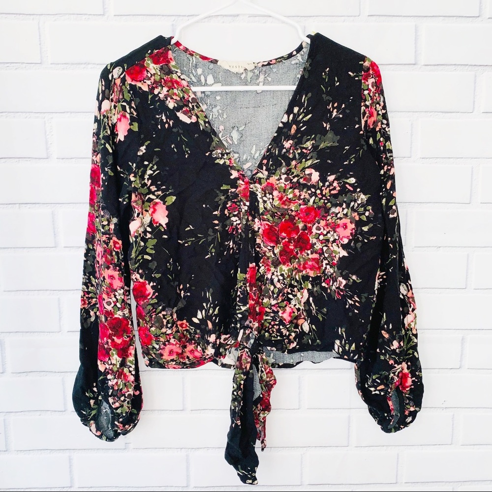Lovestitch Floral Black and Pink Knotted Tee